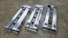 Load image into Gallery viewer, KA24DE Shaved and Bunged Valve Cover Service